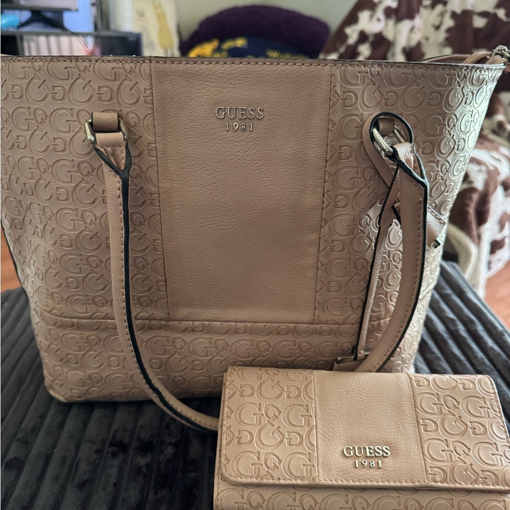 GUESS Tan Tote Bag